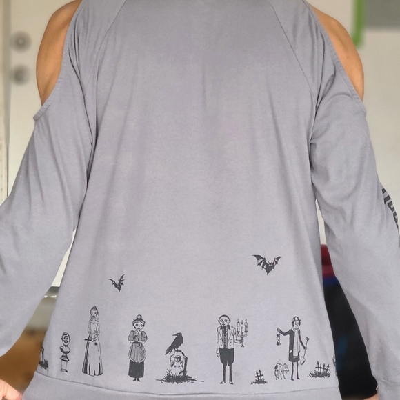 Disney Gray Haunted Mansion Long Sleeve Ope-shoulder Tee Relaxed Streetwear - Picture 2 of 4